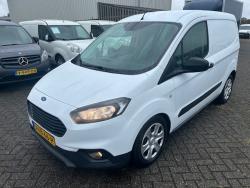 Ford Transit Courier 1.5 TDCI Ambiente Start&Stop AIRCO I APPLE CARPLAY I NAVIGATIE I COMPLETE ONDERHOUDSHISTORIE