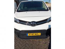 Toyota ProAce Worker 1.5 D-4D Cool Comfort Damages on the exterior ,rondom beschadigingen. NIEUWE APK  UBERTRAGUNG MIT NEUE TUV / ITV / APK